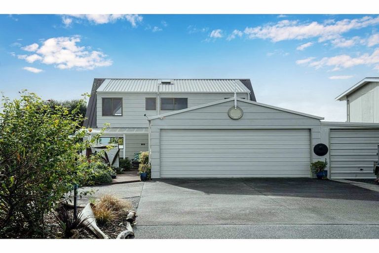Photo of property in 87 Doves Bay Road, Kerikeri, 0294