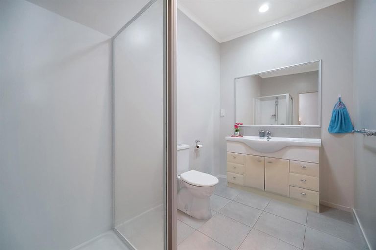 Photo of property in 26 Willow Camp Road, Takanini, 2112