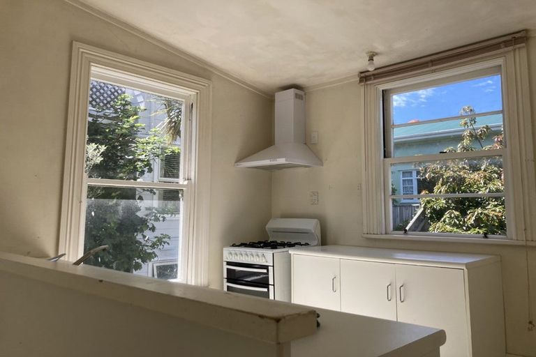 Photo of property in 32 Mein Street, Newtown, Wellington, 6021