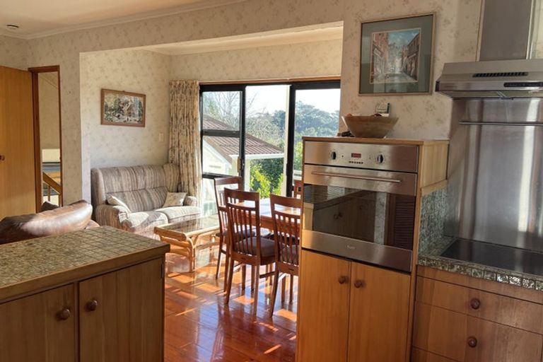 Photo of property in 4 Rae Road, Campbells Bay, Auckland, 0620