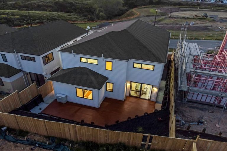 Photo of property in 130 Mcquoids Road, Flat Bush, Auckland, 2019