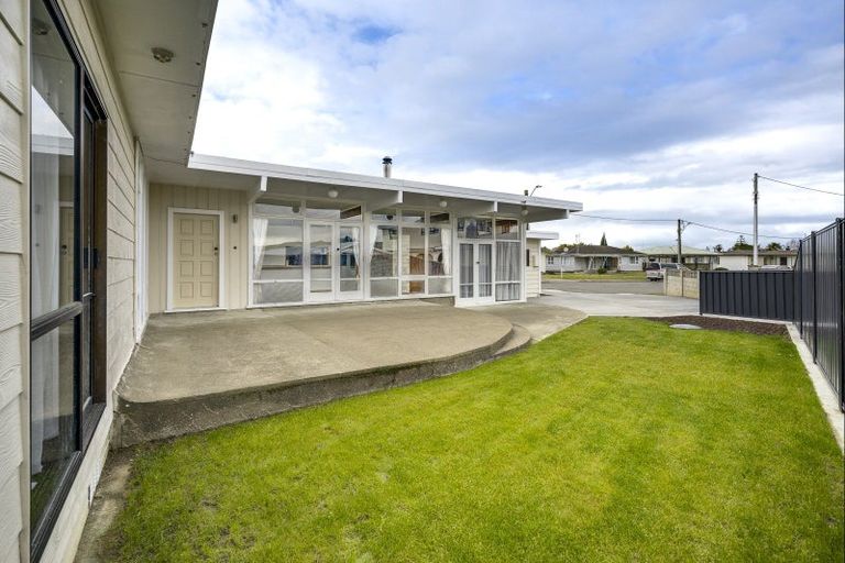 Photo of property in 24 Windsor Terrace, Taradale, Napier, 4112