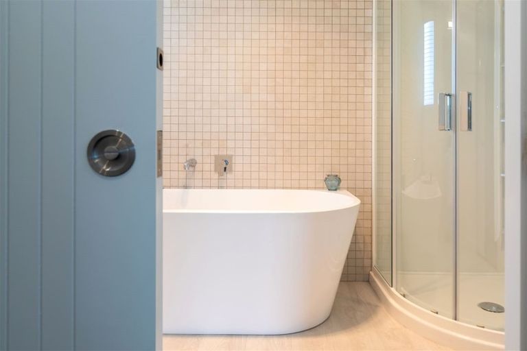 Photo of property in 11 Lussa Close, Broomfield, Christchurch, 8042