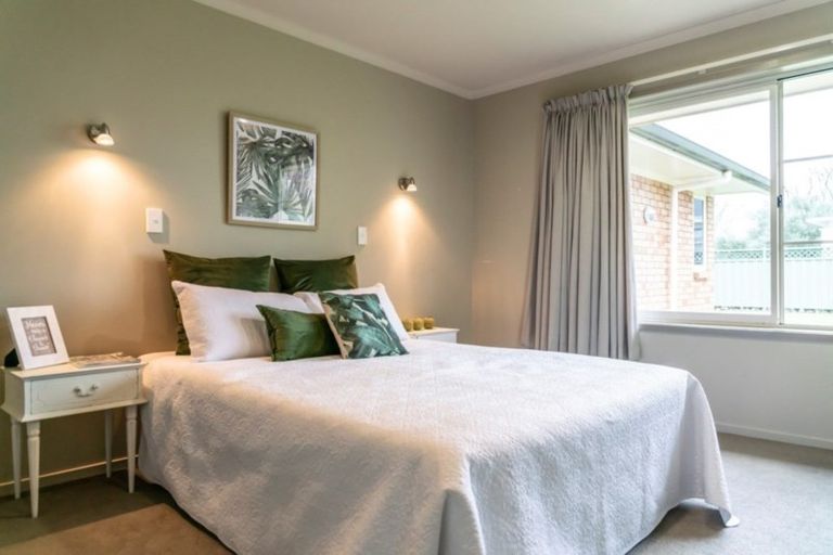 Photo of property in 55 Williams Street, Cambridge, 3434