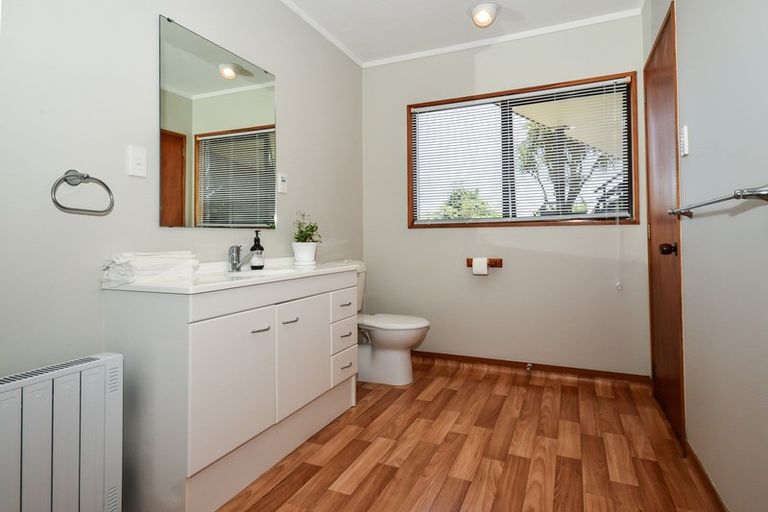 Photo of property in 8 Northview Lane, Nawton, Hamilton, 3200