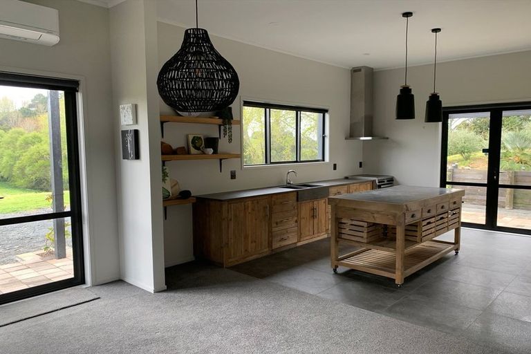 Photo of property in 247 Brookby Road, Brookby, Manurewa, 2576