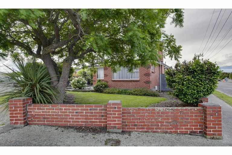 Photo of property in 49 Otipua Road, Kensington, Timaru, 7910