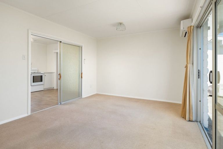 Photo of property in 2/138 Budge Street, Riversdale, Blenheim, 7201