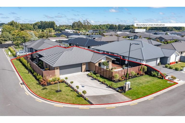 Photo of property in 6 Parawai Street, Marshland, Christchurch, 8083