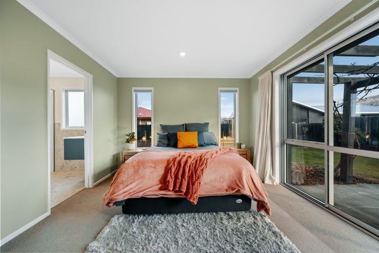 Photo of property in 30 Waenga Drive, Cromwell, 9310