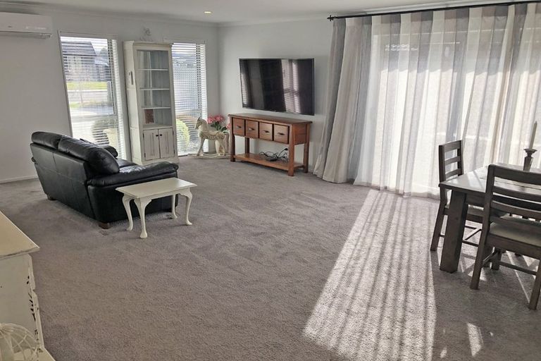 Photo of property in 6 Shrimpton Avenue, Woodend, 7610