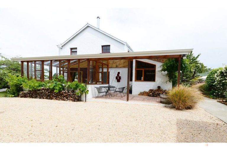 Photo of property in 10 Naylor Street, Waimate, 7924