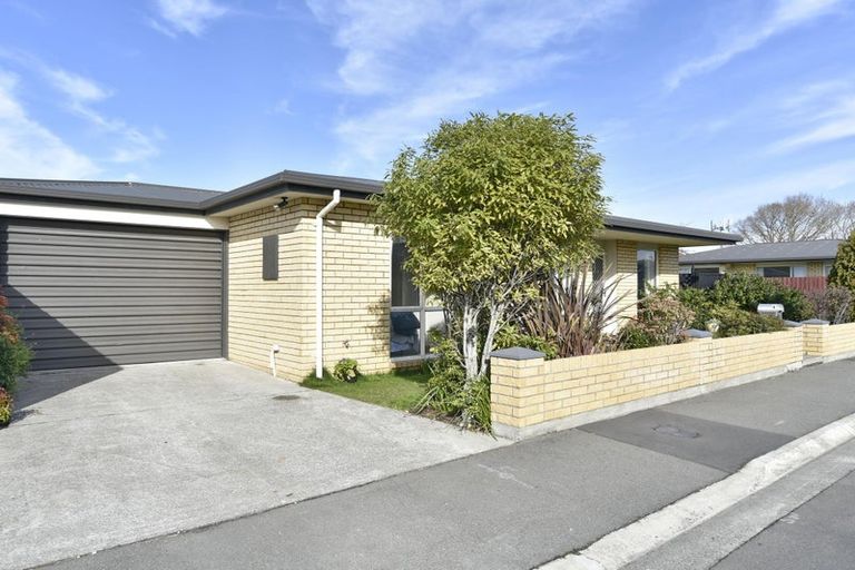 Photo of property in 4/13 Sylvan Street, Hillmorton, Christchurch, 8024