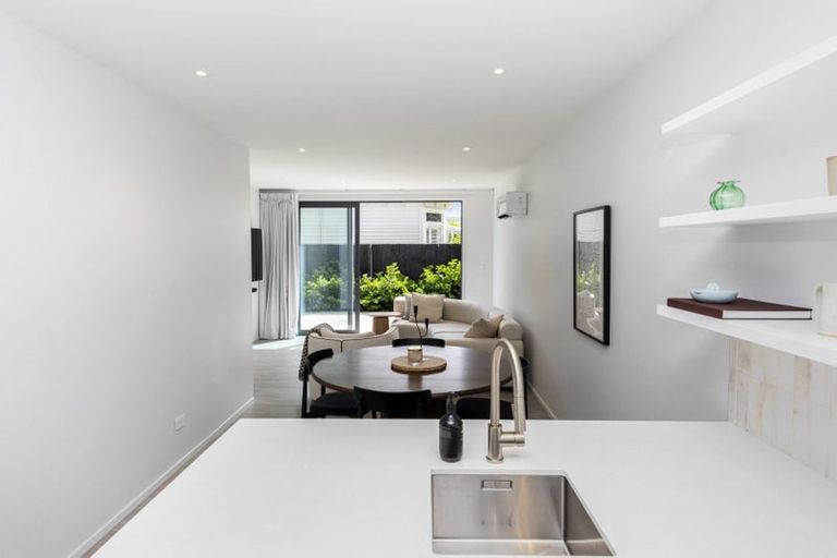 Photo of property in 202b Edgeware Road, Edgeware, Christchurch, 8013