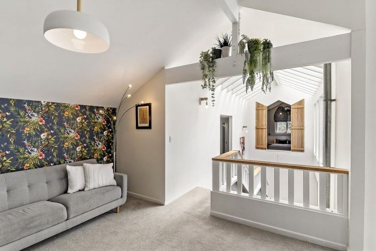 Photo of property in 223 Muritai Road, Eastbourne, Lower Hutt, 5013