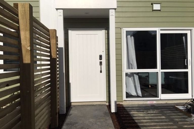 Photo of property in 8/10 Burrows Place, Frankton, Hamilton, 3204