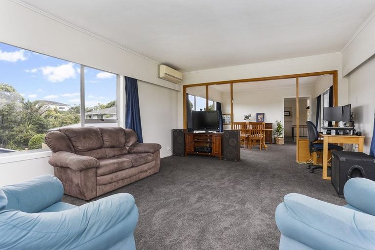 Photo of property in 939 Beach Road, Torbay, Auckland, 0630