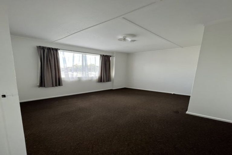 Photo of property in 1/158 Kings Crescent, Hutt Central, Lower Hutt, 5010