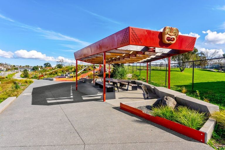 Photo of property in 5/1 Hillcrest Avenue, Hillcrest, Auckland, 0627