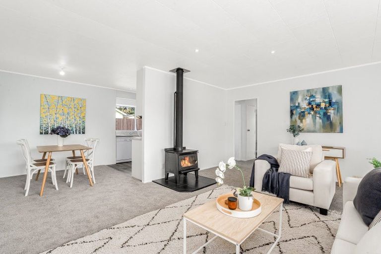 Photo of property in 11 Transom Close, Whitby, Porirua, 5024