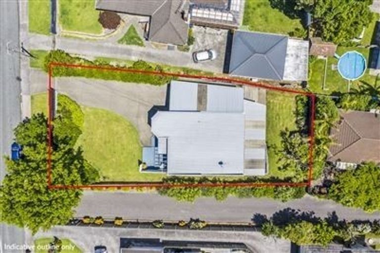Photo of property in 80 Verbena Road, Birkdale, Auckland, 0626