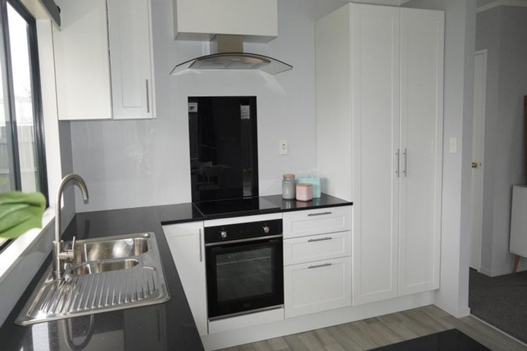 Photo of property in 18b Kelvin Road, Papakura, 2110