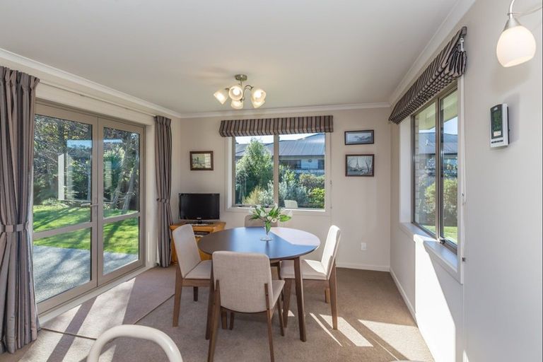 Photo of property in 29 Barry Curtis Place, Levin, 5510