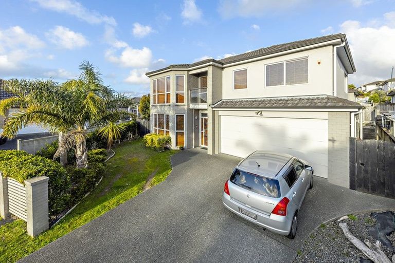Photo of property in 13 Stamford Crescent, Flat Bush, Auckland, 2019