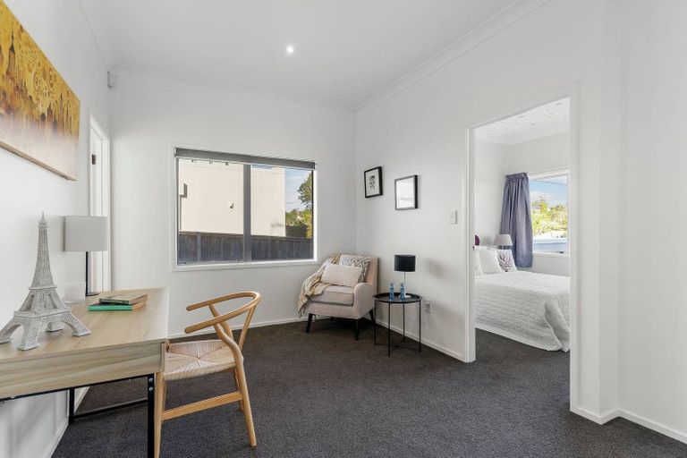 Photo of property in 141 Pah Road, Cockle Bay, Auckland, 2014