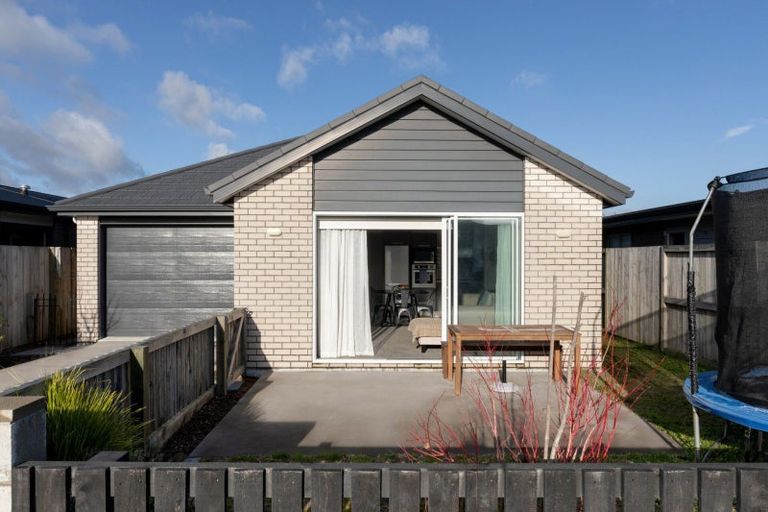 Photo of property in 96 Union Drive, Papamoa, 3118