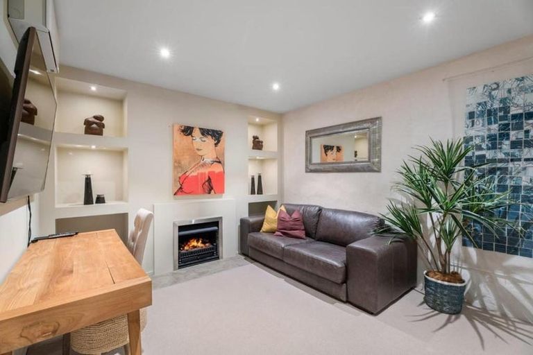 Photo of property in 153 Ardmore Street, Wanaka, 9305