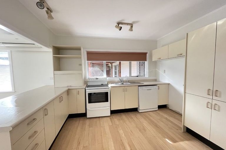 Photo of property in 8 Richards Avenue, Papatoetoe, Auckland, 2025