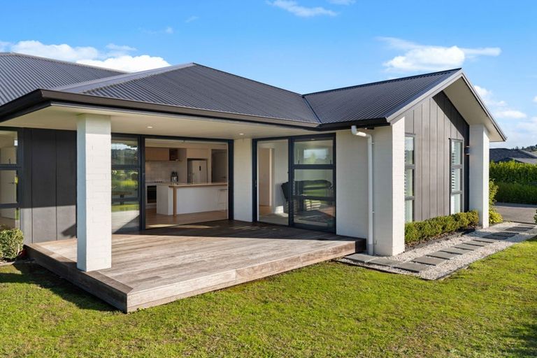 Photo of property in 83 Harriet Johnston Drive, Pokeno, 2402