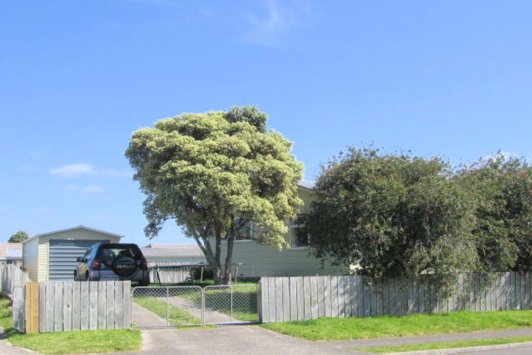 Photo of property in 2 Gobray Crescent, Mount Maunganui, 3116