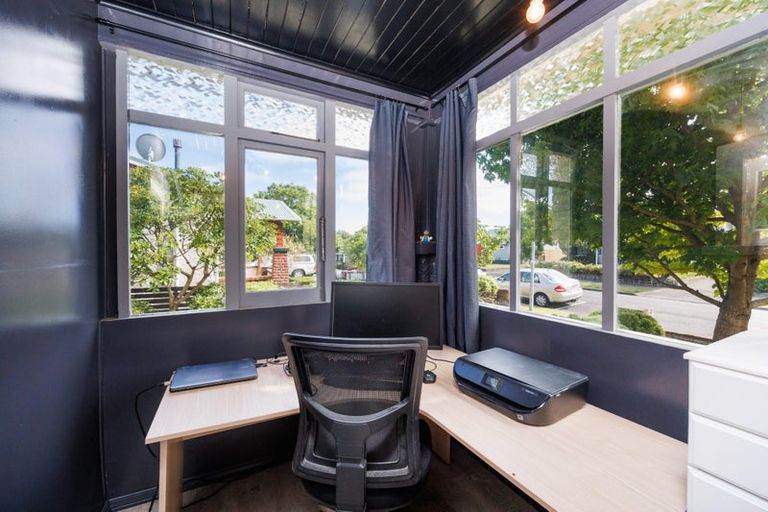 Photo of property in 3 Karaka Street, Hokowhitu, Palmerston North, 4410