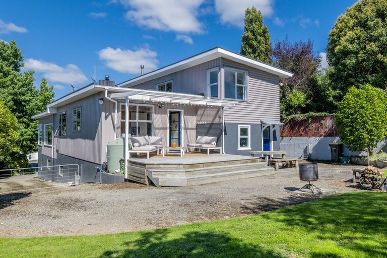 Photo of property in 22 Kawiu Road, Levin, 5510