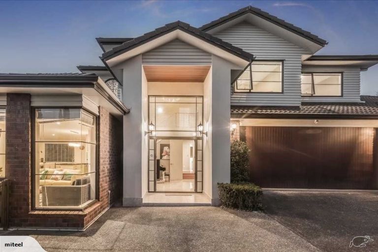 Photo of property in 14g Baulcomb Parade, Windsor Park, Auckland, 0632