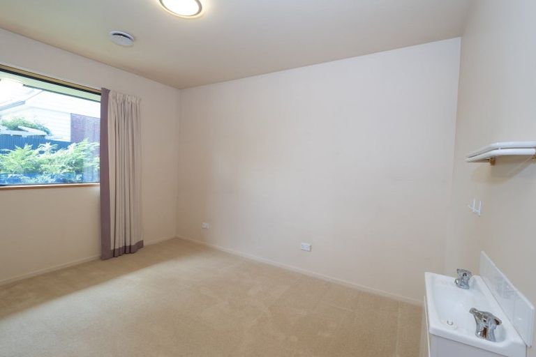 Photo of property in 21 Mona Square, Ashburton, 7700