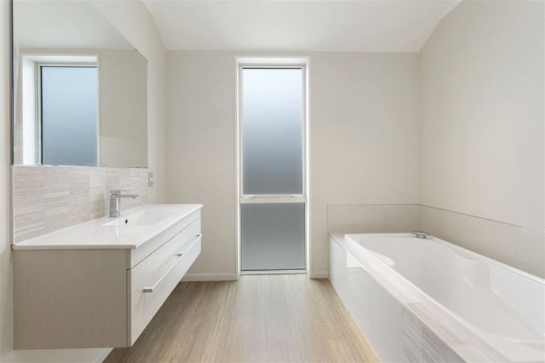 Photo of property in 15 Sovereign Boulevard, Kaiapoi, 7630