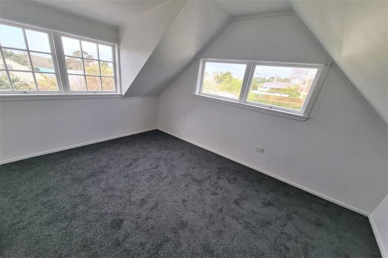 Photo of property in 29a William Bond Street, Stanley Point, Auckland, 0624