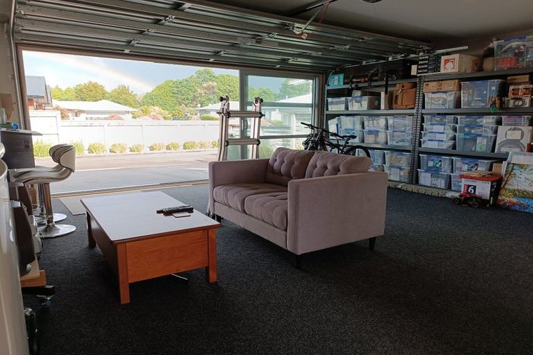 Photo of property in 3a Pipitea Place, Whalers Gate, New Plymouth, 4310