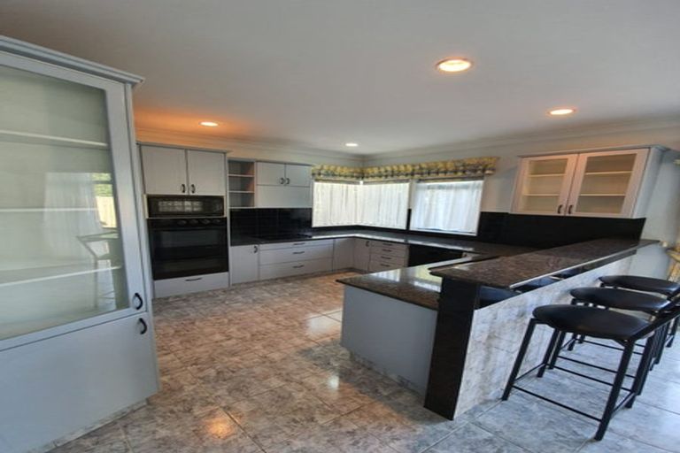 Photo of property in 33a Youngs Road, Papakura, 2110