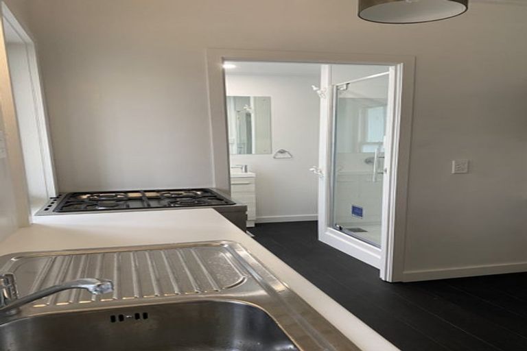 Photo of property in 18 Shoal Bay Road, Devonport, Auckland, 0624