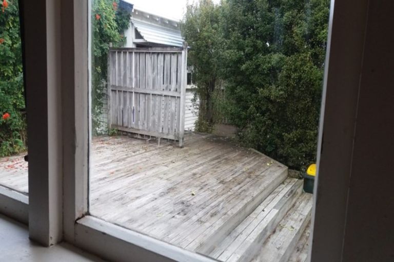 Photo of property in 17 Boyd Avenue, Mangere Bridge, Auckland, 2022