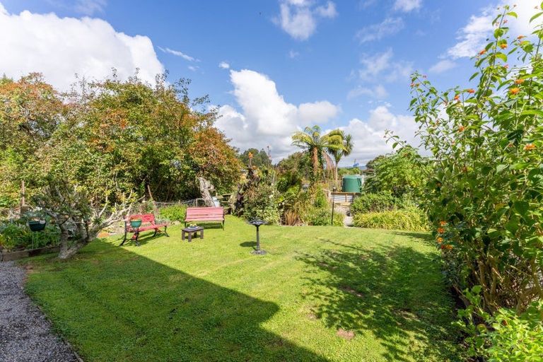 Photo of property in 128 Rahui Road, Otaki, 5512