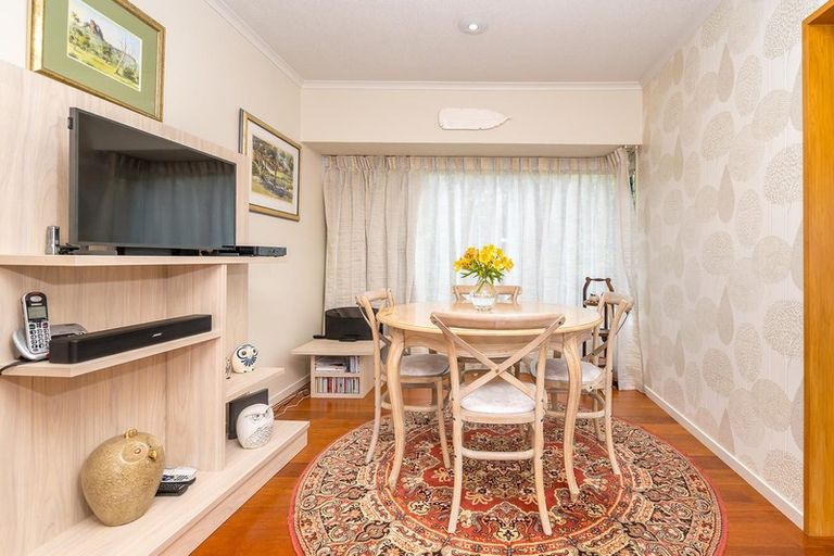 Photo of property in 12 Preston Crescent, Belleknowes, Dunedin, 9011