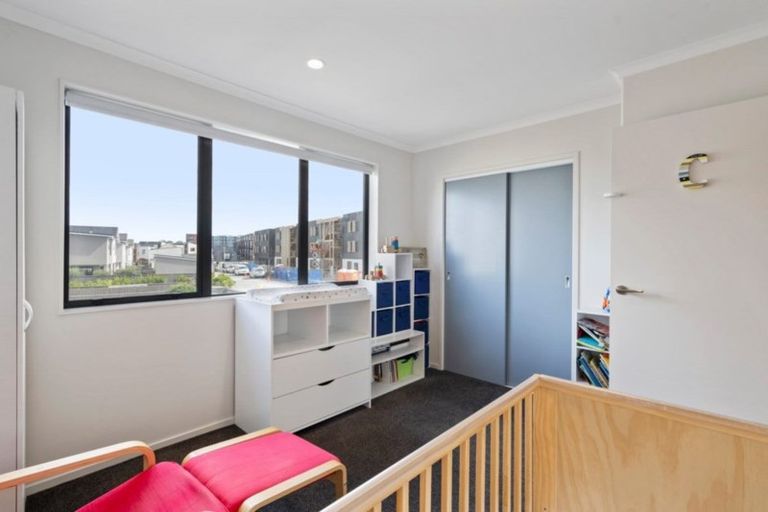 Photo of property in 7 Harakeke Road, Hobsonville, Auckland, 0616