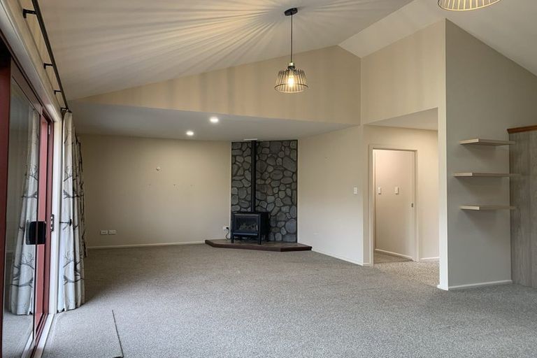 Photo of property in 188 Te Rangitautahanga Road, Turangi, 3334
