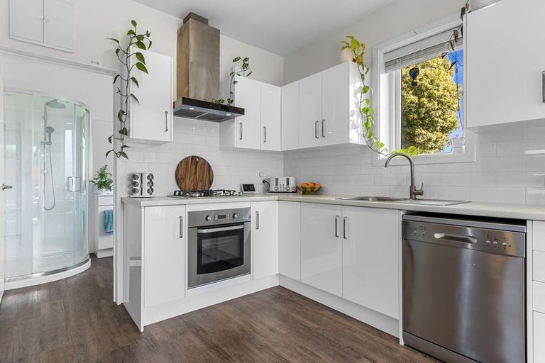 Photo of property in 36 Piko Crescent, Riccarton, Christchurch, 8041