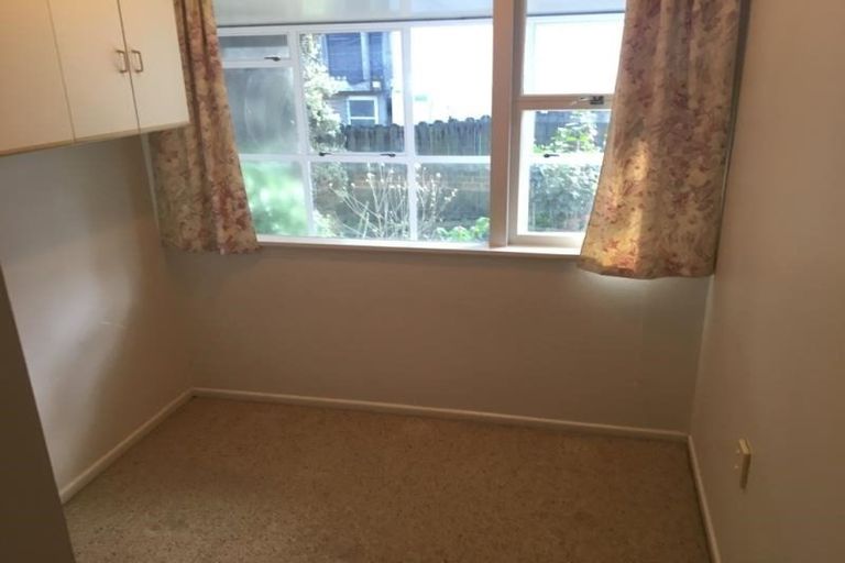 Photo of property in 41 Rimutaka Place, Titirangi, Auckland, 0604